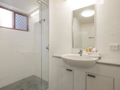 First Point Down - Stayed 6