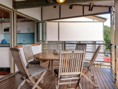 Claytons 8 - Stayed 3