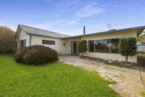 Windsong Pet Friendly Wifi & Close To Water - Stays Accommodation 5