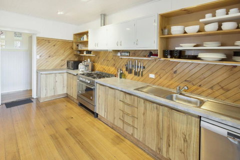 Windsong Pet Friendly Wifi & Close To Water - Stays Accommodation 2