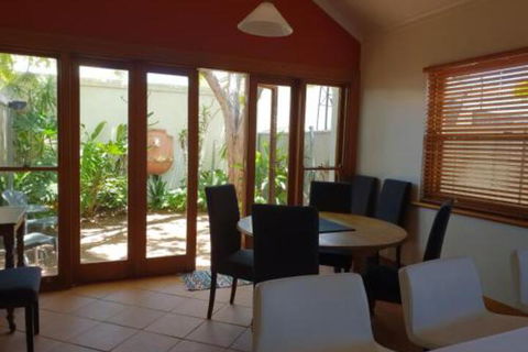 Salty Eyre Glenelg - Stayed 7
