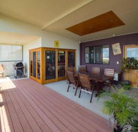 Blue Water Retreat Upstairs - Stays Accommodation
