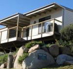 KINGFISHER COTTAGE Beachfront at the Binalong Bay - Stayed