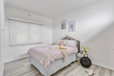 A Wave From It All - Stayed 5