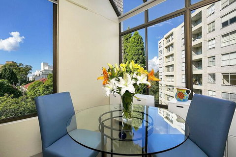 HAMP1 Bright Apartment In Cremorne - Stayed 5