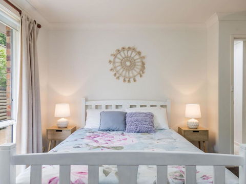 Lovely Modern Villa Amidst Peaceful Surroundings - Stayed 2