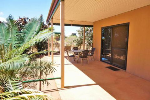 Ningaloo Breeze Villa 4 3 Bedroom Fully Self Contained Holiday Accommodation - Stayed 4