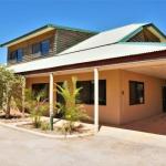 Ningaloo Breeze Villa 3 3 Bedroom Fully Self Contained Holiday Accommodation - Stayed 1