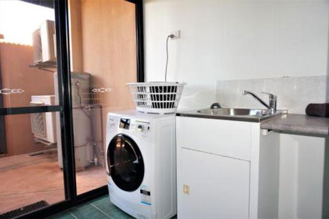 Ningaloo Breeze Villa 2 3 Bedroom Fully Self Contained Holiday Accommodation - Stayed 7