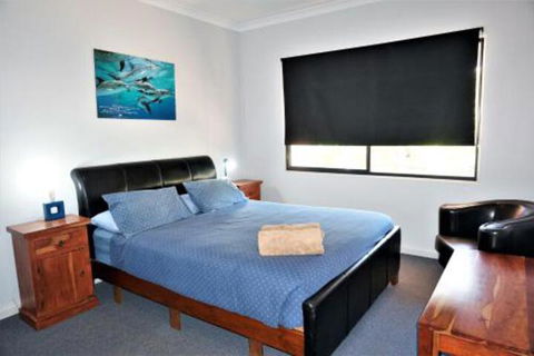 Ningaloo Breeze Villa 2 3 Bedroom Fully Self Contained Holiday Accommodation - Stayed 5