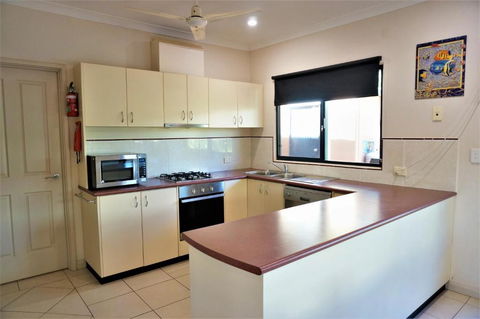 Ningaloo Breeze Villa 9 3 Bedroom Fully Self Contained Holiday Accommodation - Stayed 3