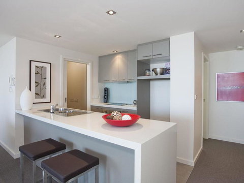 POINT GREY APARTMENT 14 The Point - Stays Accommodation 3