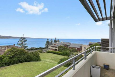 POINT GREY APARTMENT ONE VIEWPOINT - Stayed 7