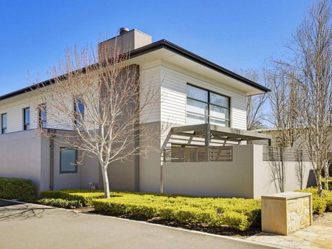 Arum 4 Heritage Park Contemporary & Timeless - Stayed 5