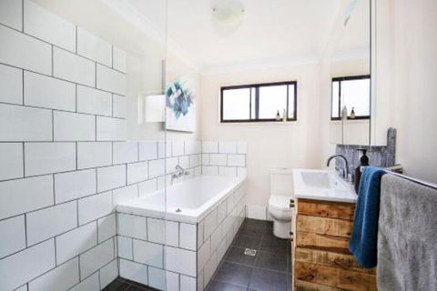 Aloha Pet & Family Friendly 10 Min Walk To Beach - Stayed 2