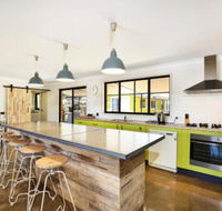 Aloha Pet  Family Friendly 10 Min Walk to Beach - Stayed