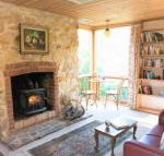 Adelaide Hills Camellia Cottage WiFi - Stayed