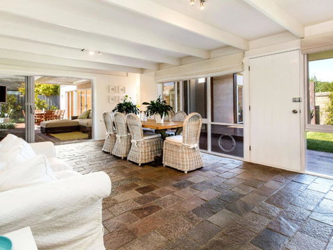 WAIKIKI BLAIRGOWRIE - Stays Accommodation 3