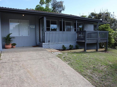Wreck Beach Cottage At Shoal Bay - Stays Accommodation 1