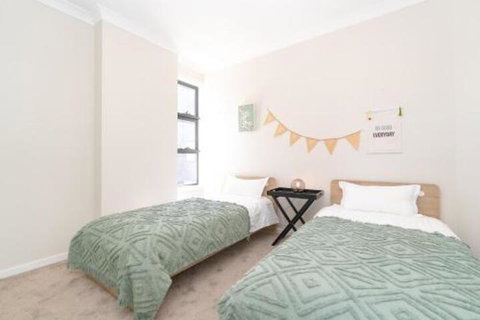 SP246 Brandnew Modern Apt In Penrith With Parking - Stayed 2