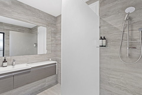 Maggies Place 46B Danalene Parade - Stayed 7