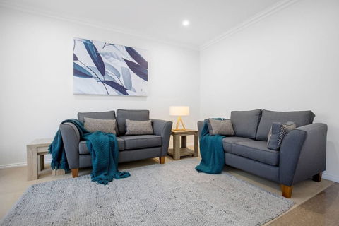 Peaceful Designer 2br@leafy Mill Park - Stayed 4