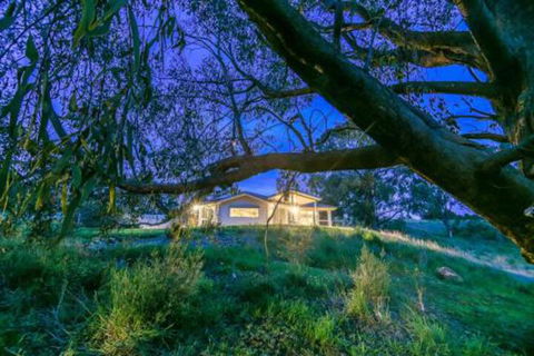 Lakeview Luxury Retreat - Stayed 4