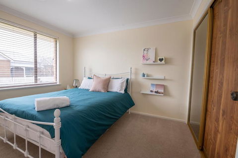 42 Rosemary Lane Â· Central Orange Spacious Family Home Quiet Lane - Stayed 3