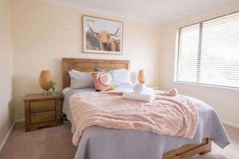 42 Rosemary Lane Â· Central Orange Spacious Family Home Quiet Lane - Stayed 0