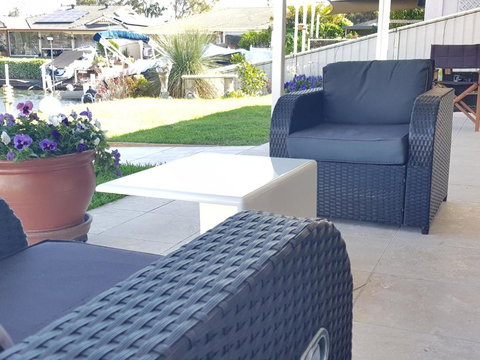 Waterfront Haven With Jetty Mooring & WiFI - Stayed 1