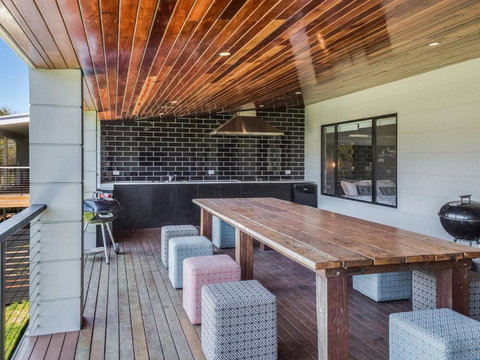 Luxury On Lewis 6 Lewis Road - Stayed 3