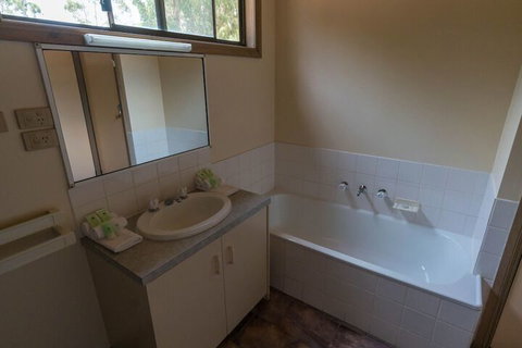 Wonderland Cottages - Stays Accommodation 7