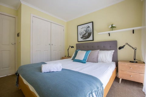 Spacious Comfortable Home In Wheelers Hill+pool - Stayed 3