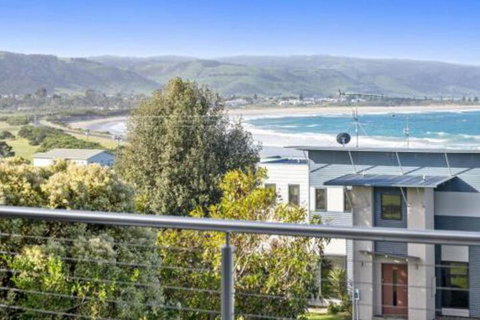 SEA SPECTACULAR Seconds From The Beach! - Stayed 5