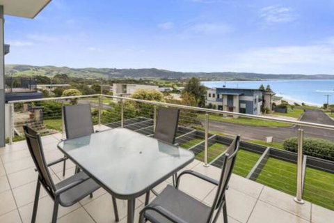 SEA SPECTACULAR Seconds From The Beach! - Stayed 7