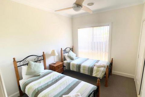 Spacious 2 Bed 2 Bath Villa Central Location Quiet - Stayed 5