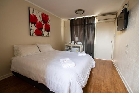 Blacktown Tavern - Stayed 6