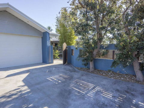Conley Ave 8 Pet Friendly OUTSIDE Only - Stayed 4