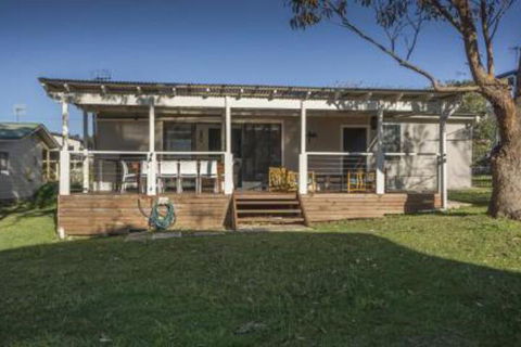 Lockhart Ave 76 - Stayed 0