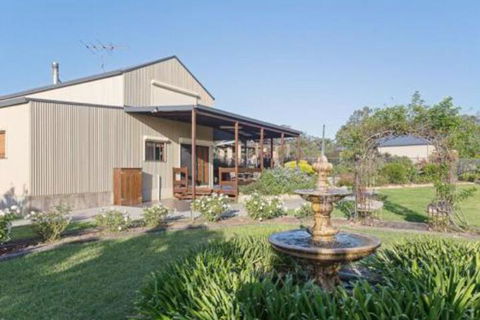 Kelman Cottage Tucked Away With Pool + Native Wildlife - Stays Accommodation 6