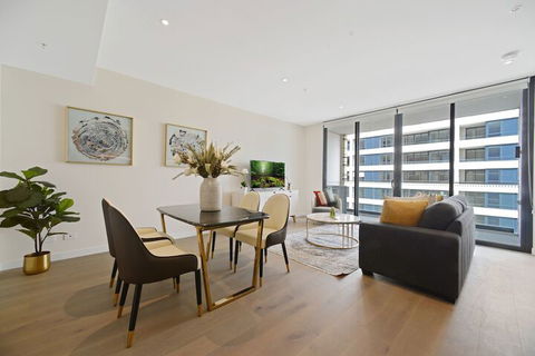 HomeHotel Luxurious High Rise Apt - Stayed 4