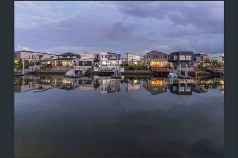 Hope Island Water Front House - Stayed 1
