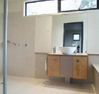 Rosevears Vineyard Retreat - Stayed