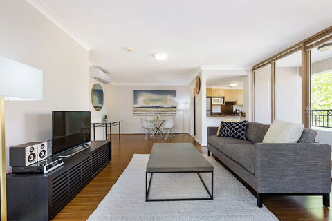 Woolloomooloo Modern Apartment 12 BRK - Stays Accommodation 3