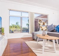 Comfy Denistone 3Bedroom Home 5Min Walk To Train - Stayed