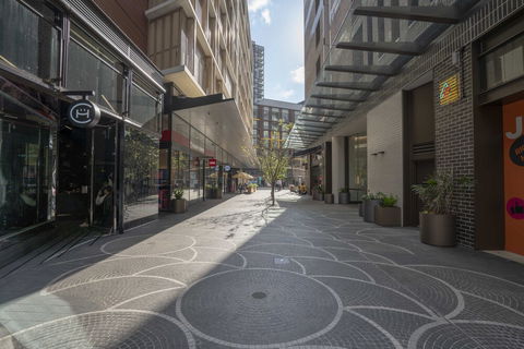 New 2 Bedroom Darling Harbor Apartment - Stayed 2