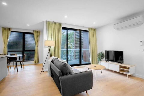 Trendy 2 Bedroom In Ringwood/Eastland With Parking - Stayed 1