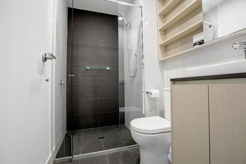 Trendy 2 Bedroom In Ringwood/Eastland With Parking - Stayed 5