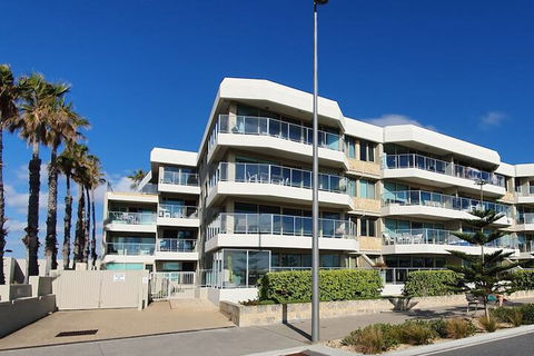 Sandcastles Luxury Retreat Apartment - Stayed 1