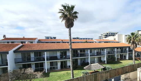 West Beach Lagoon 219, Sleeps 3 - Stayed 1